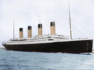 TITANIC: WHEN THE UNSINKABLE SHIP SANK