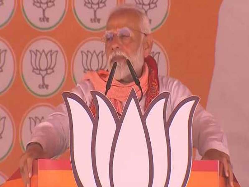 Two parties with one shop are SP and Cong: PM Modi